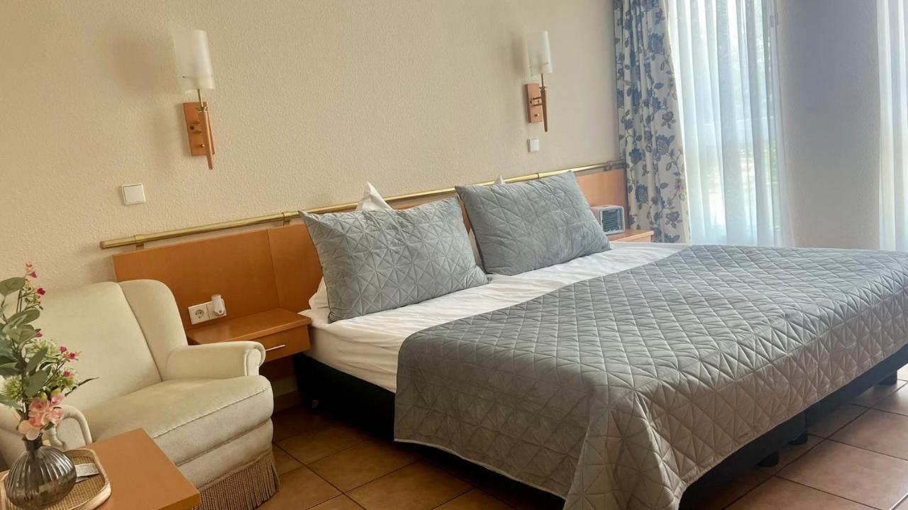 Hotel Victoria Dinslaken Kültér fotó