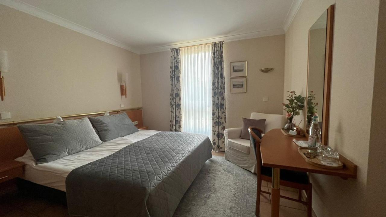 Hotel Victoria Dinslaken Kültér fotó